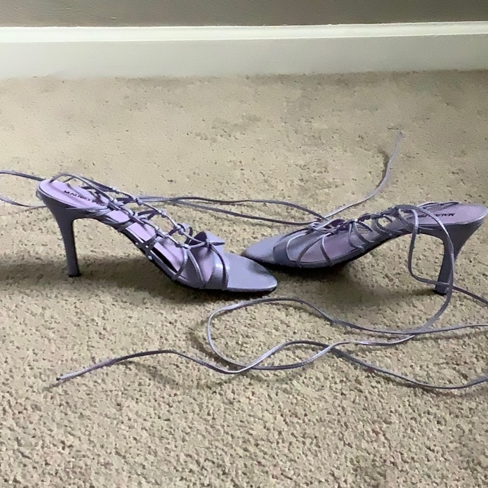 Gently used 4 inch Lavender lace up heels, size 10
